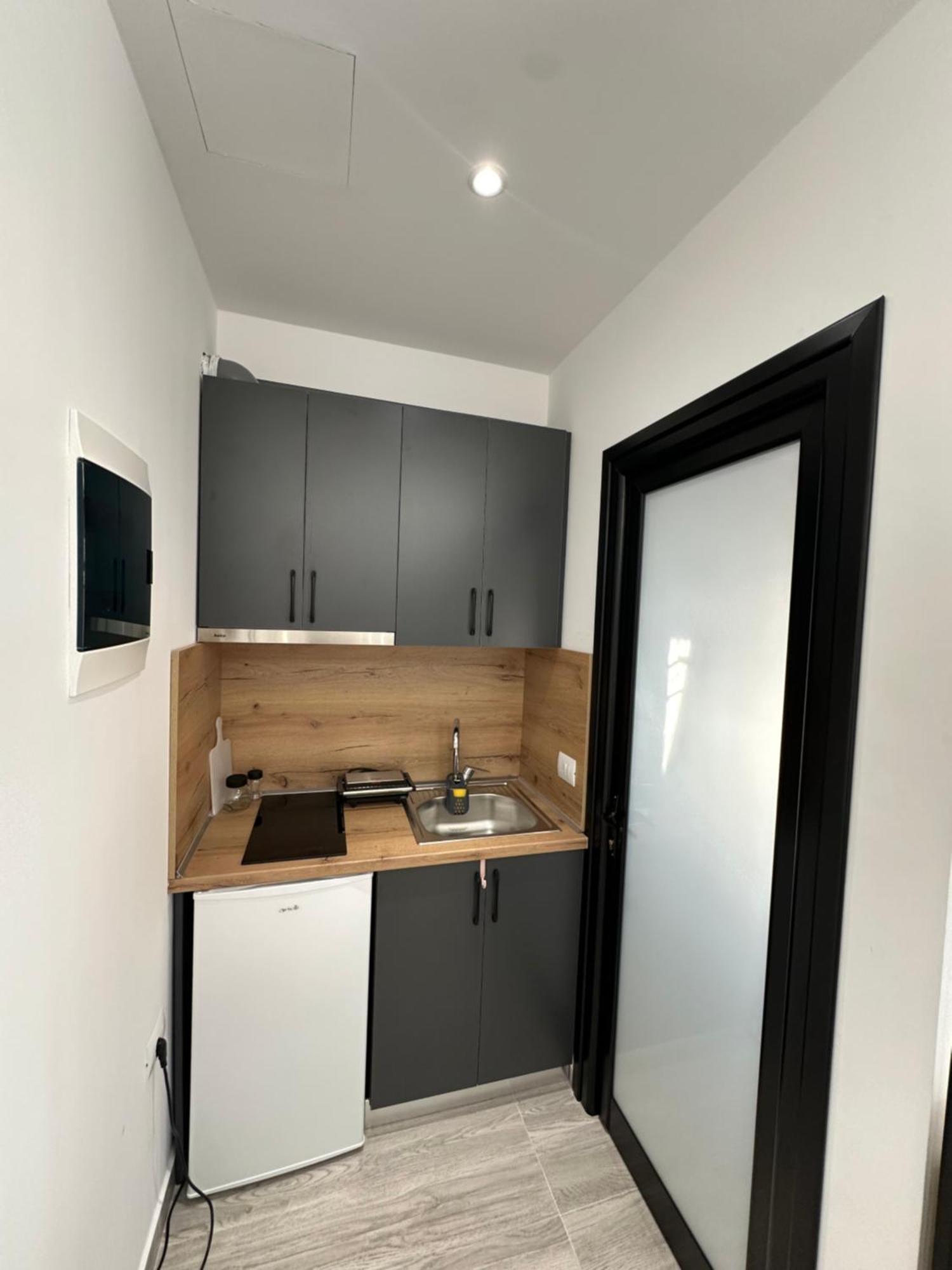 Io'S Apartments Sarandë 외부 사진