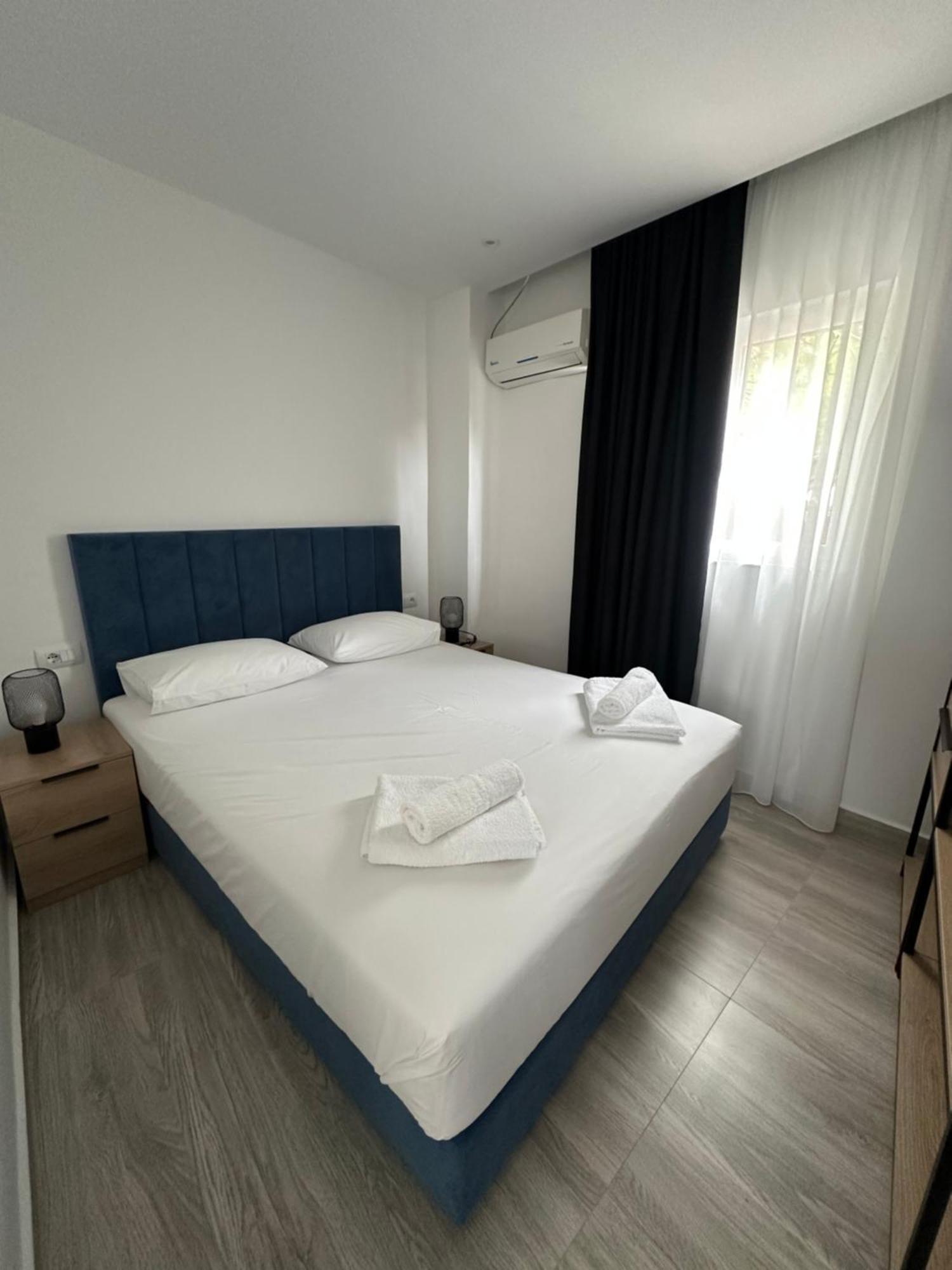 Io'S Apartments Sarandë 외부 사진